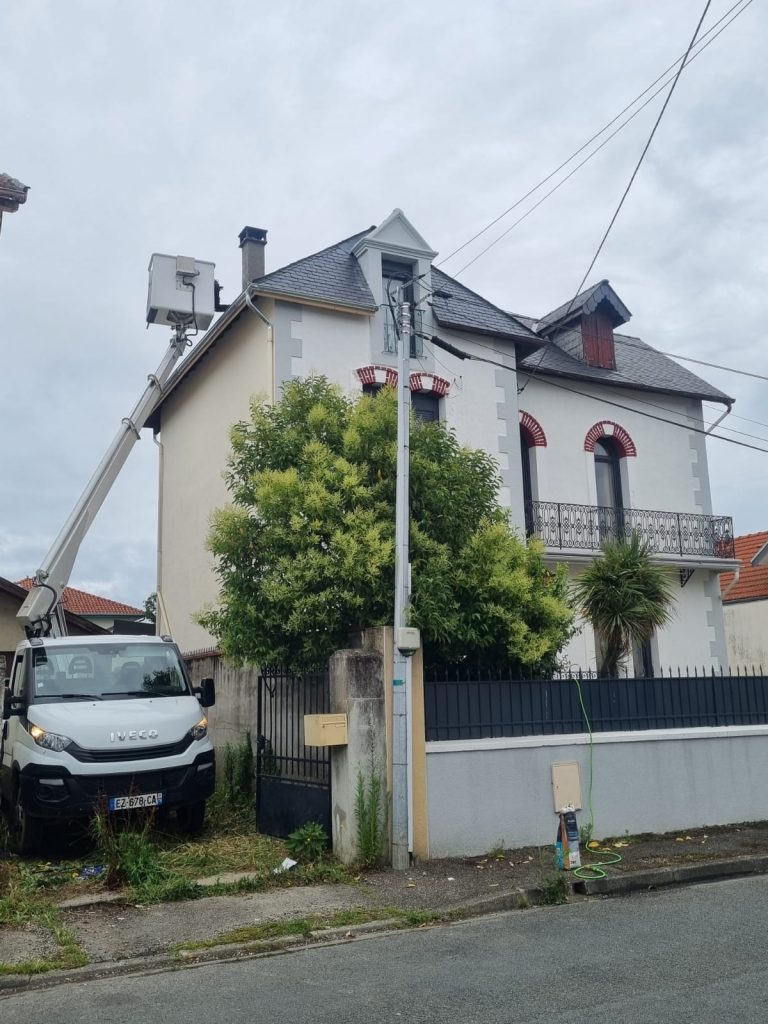 Intervention Avec nacelle La Roque-d'Anthéron
